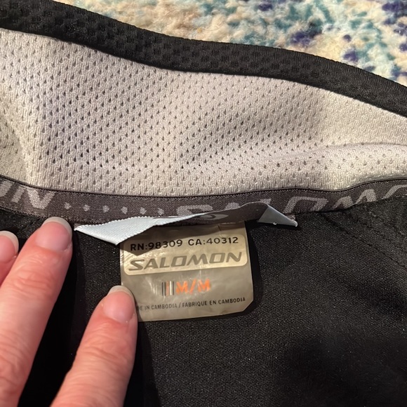 Salomon Ski Snowboard Base Layer Vest. Medium. - Picture 3 of 5